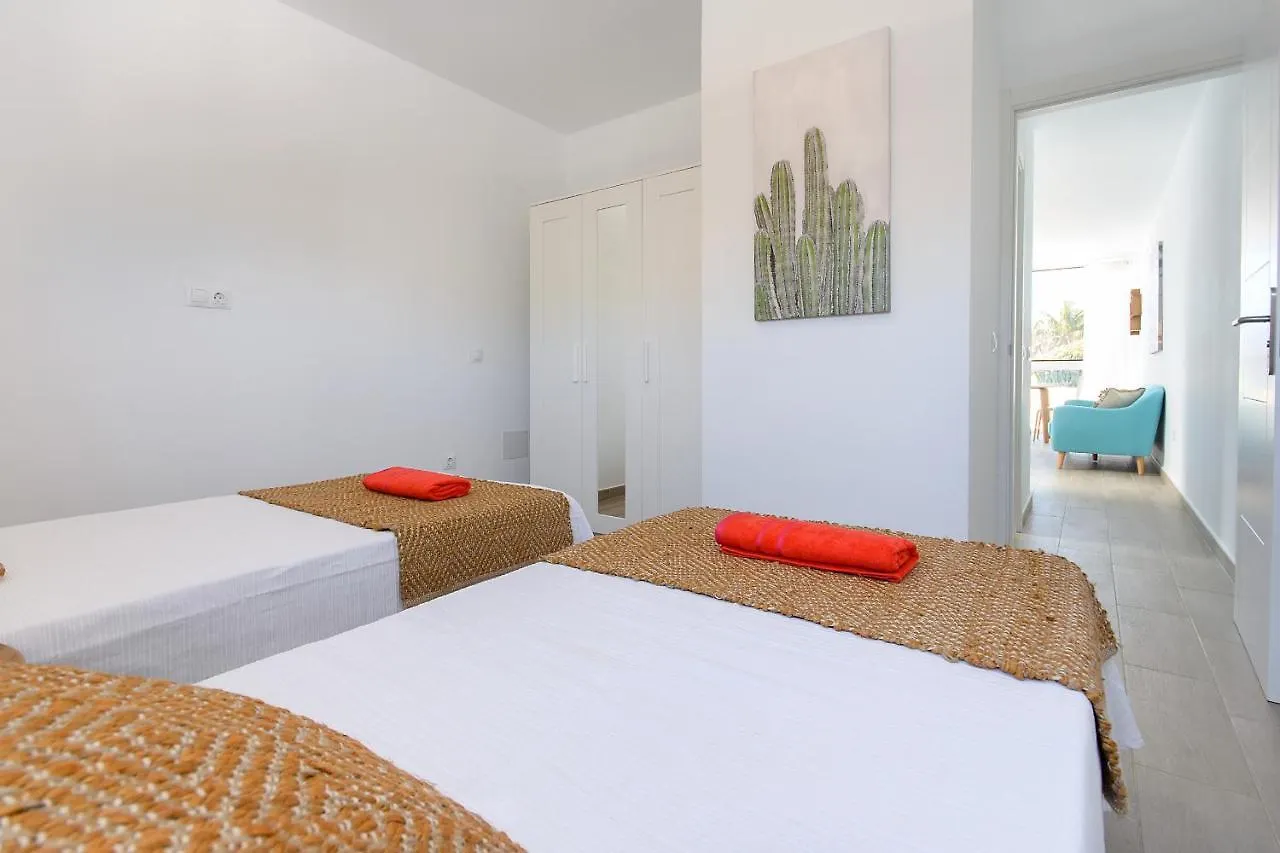 Blue Volcano Apartment, Free Access To The Fariones Sports Center Puerto del Carmen  Lägenhet Puerto del Carmen (Lanzarote)