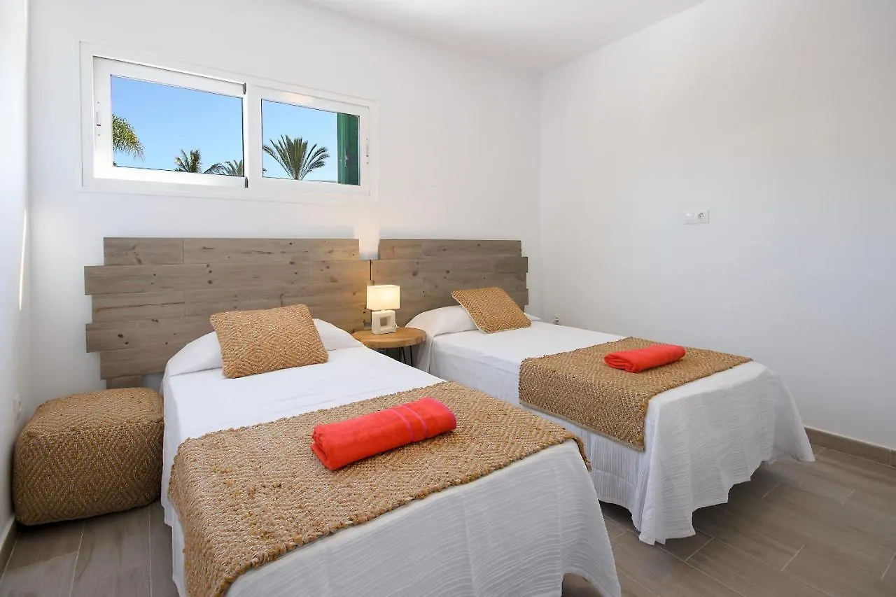 Blue Volcano Apartment, Free Access To The Fariones Sports Center Puerto del Carmen  Španělsko