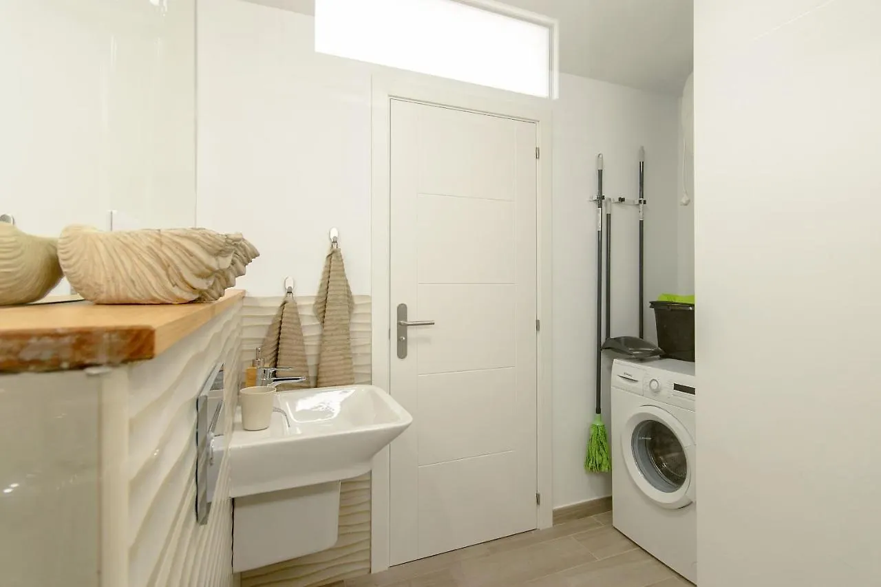 Blue Volcano Apartment, Free Access To The Fariones Sports Center Puerto del Carmen  0*, Puerto del Carmen (Lanzarote) Španělsko